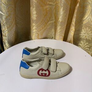 Gucci Kids Sneakers in Cream and Blue with Red Logo